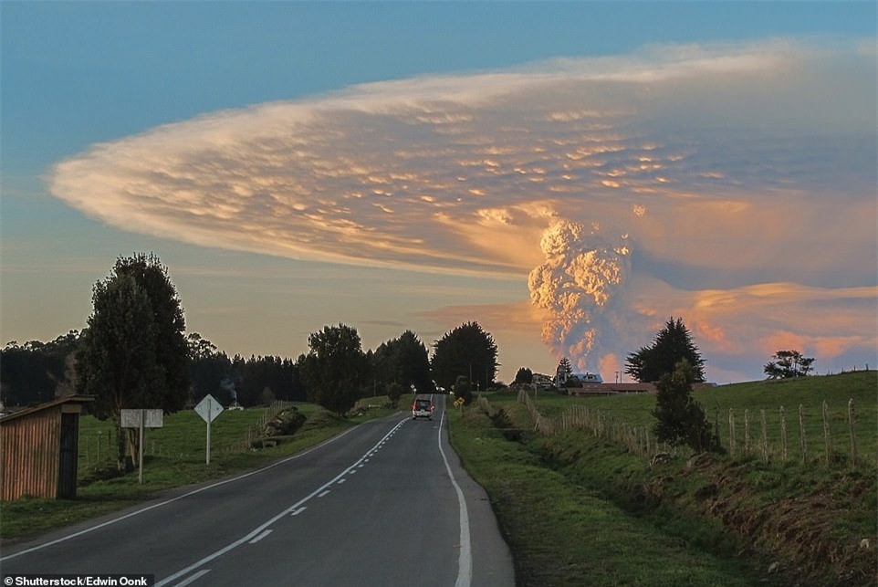  Núi lửa Puyehue - cordon Caulle, Chile.  