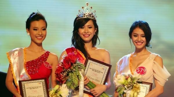  Hoàng Oanh là diễn viên, MC nổi tiếng của showbiz Việt. Ngoài ra, cô còn được biết đến với danh hiệu Á hậu 1 của cuộc thi Hoa hậu Phụ nữ Việt Nam qua ảnh 2012.