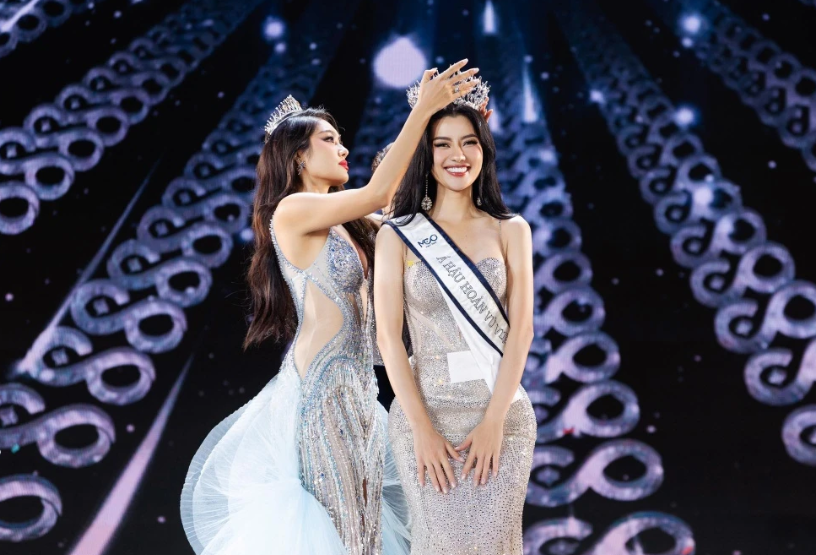 Ở chung kết Miss Cosmo Vietnam 2023 (Hoa hậu Hoàn vũ Việt Nam),  Hoàng Thị Nhung dừng chân ở vị trí Á hậu 1. Từ khi cuộc thi khởi động, Hoàng Thị Nhung đã được đánh giá cao và có lượng fan đông đảo. Trong chung kết, cô tiếp tục ghi điểm với câu trả lời ứng xử tự tin, đúng trọng tâm câu hỏi. Hoàng Thị Nhung có chiều cao nổi trội là 1,79 m với thân hình quyến rũ, thắt eo nhỏ, vòng ba gần 100 cm.