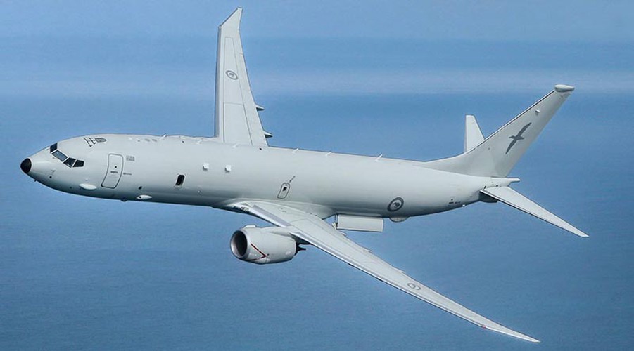 Báo chí khu vực cho biết, máy bay trinh sát của hải quân Mỹ Boeing P-8A Poseidon đã cố gắng "bẻ khóa" từ xa đối với  hệ thống phòng không S-400 của Nga được triển khai tại căn cứ không quân Hmeimim.