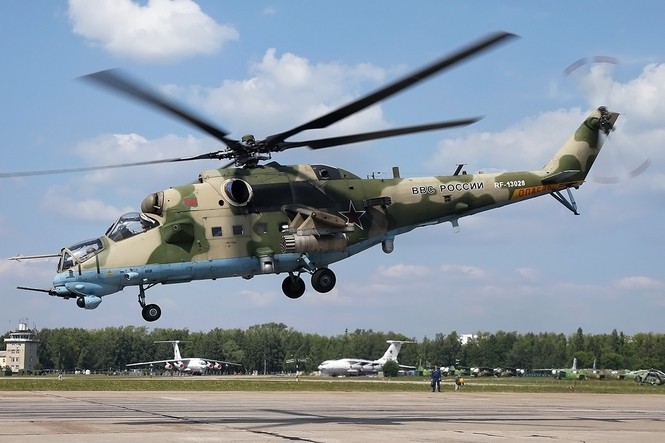  Mi-35M là sự hiện đại hóa sâu của trực thăng chiến đấu và vận tải Mi-24. Được sản xuất để xuất khẩu và phục vụ nhu cầu của quân đội Nga. Trực thăng được thiết kế để đánh bại xe bọc thép của đối phương, hỗ trợ hỏa lực cho lực lượng mặt đất trên chiến trường, lực lượng tấn công đường không và sơ tán những người bị thương.