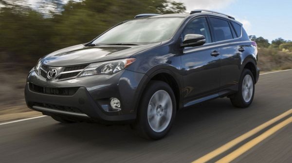  10. Toyota RAV4: Với doanh số 19.824 xe trong tháng 1, chiếc RAV4 của Toyota đứng thứ 10 trong danh sách này.