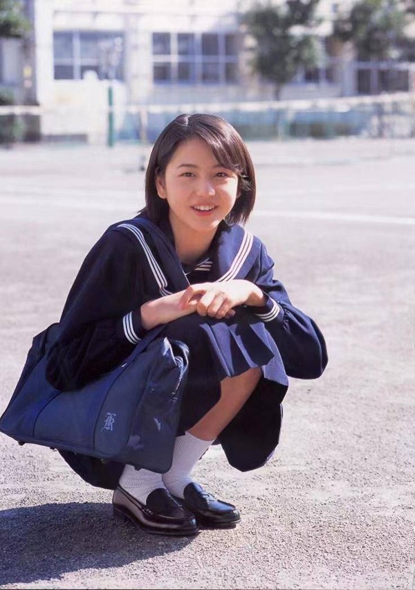 Nagasawa Masami (sinh ngày 3/6/1987) từng được mệnh danh là “ nữ thần Nhật Bản” nhờ nhan sắc ngọt ngào, trong sáng thể hiện qua nhiều bộ phim học đường như Touch, Rouch, Dragon Zakura, Operation Love.