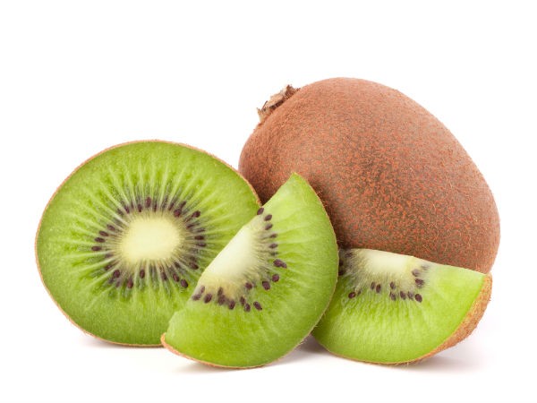 Kiwi. Quả kiwi rất giàu vitamin C và các vitamin B - các khoáng chất giúp xây dựng hệ miễn dịch và hồi phục các tế bào máu đỏ.