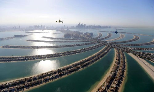  Thành phố Dubai là một trong bảy tiểu vương quốc của Các Tiểu vương quốc Ả-rập Thống nhất (UAE). Bức ảnh chụp toàn cảnh thành phố Dubai từ trên cao ngày 9/12.