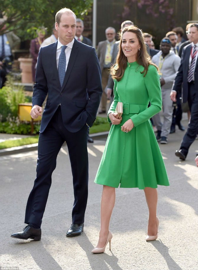 Đây là lần đầu tiên vợ chồng  Công nương Kate Middleton tham dự triển lãm hoa Chelsea Flower Show được tổ chức thường niên. Nhiều thành viên khác trong gia đình Hoàng gia Anh, trong đó có Nữ hoàng Elizabeth II, cũng tham dự sự kiện này.