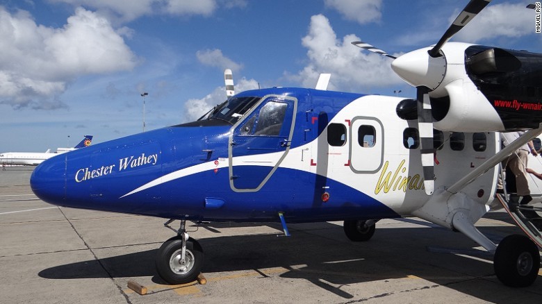 De Havilland Canada DHC-6 Twin Otter là một máy bay chở khách-vận tải của Canada, được thiết kế để có thể cất và hạ cánh trên đường băng ngắn.