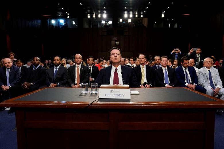 Ngày 8/6, cựu  Giám đốc FBI James Comey đã có cuộc điều trần trước Ủy ban Tình báo Thượng viện Mỹ ở thủ đô Washington. Ảnh: Reuters.