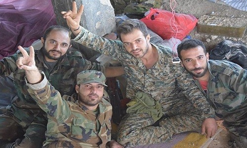 Hãng Fars (Iran) đưa tin,  quân đội Syria thắng lớn ở Đông Damascus sau khi đột kích vào các căn cứ của nhóm khủng bố Mặt trận al-Nusra ở khu Ayn Tarma, Jobar…Ảnh: FNA.