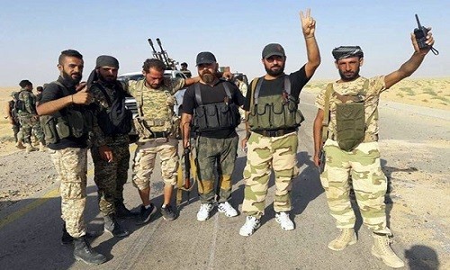 Theo thông tin mới nhất trên Al Masdar News ngày 4/9, thành phố Deir Ezzor sắp được giải vây khi  quân đội Syria chỉ còn cách căn cứ pháo binh số 137 bị phiến quân IS vây hãm khoảng 5 km. Ảnh: FNA.