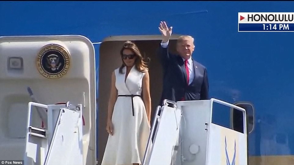 Daily Mail đưa tin, ngày 3/11,  Tổng thống Mỹ Donald Trump và Đệ nhất phu nhân Melania đã đến thăm Hawaii trước khi bắt đầu chuyến công du Châu Á kéo dài hai tuần. Ảnh: Fox News.