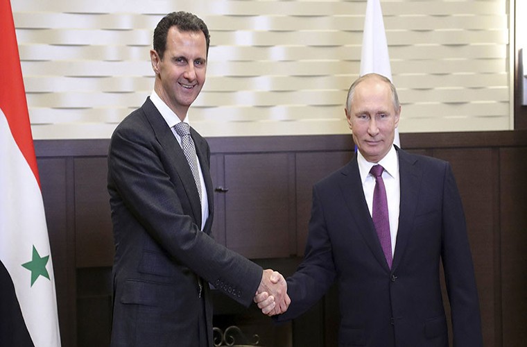 Theo RT, hôm 20/11,  Tổng thống Nga Vladimir Putin đã có cuộc gặp với người đồng cấp Syria Bashar al-Assad tại thành phố Sochi để thảo luận về tình hình tại Syria. Ảnh: Reuters.