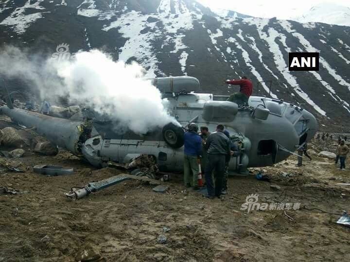 Theo Sputnik, vụ  rơi trực thăng quân sự Ấn Độ xảy ra tại thung lũng Kedarnath gần dãy núi Himalaya thuộc địa phận bang Uttarakhand hôm 3/4. (Nguồn ảnh: Sina)