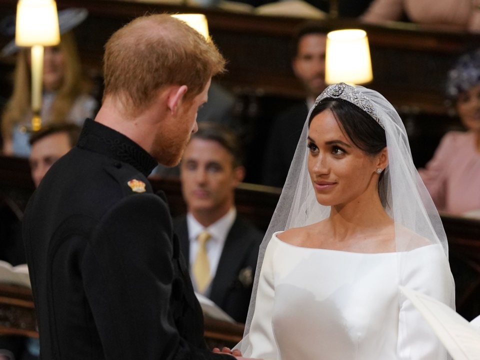 Đám cưới của  Hoàng tử Harry và Công nương Meghan Markle diễn ra tại thánh đường St. George ở Lâu đài Windsor, Anh, ngày 19/5/2018. Ống kính phóng viên đã ghi lại được nhiều khoảnh khắc đáng nhớ của cặp đôi Hoàng gia Anh này trong năm 2018. (Nguồn ảnh: Insider)