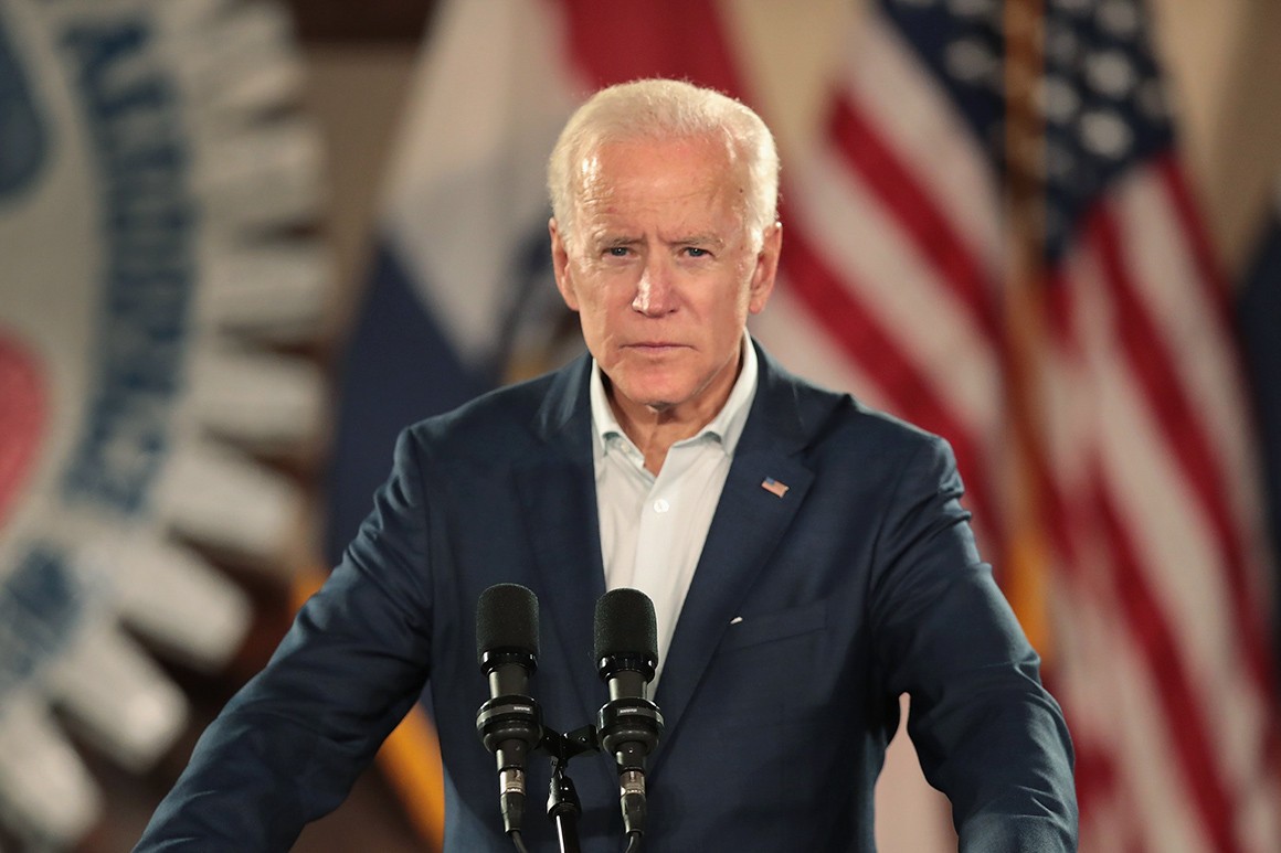 Ngày 19/8 vừa qua, cựu Phó Tổng thống Mỹ Joe Biden đã chính thức được trao vinh dự là người đại diện Đảng Dân chủ tham gia cuộc đua vào Nhà Trắng trong tháng 11 tới. Ảnh: Getty.