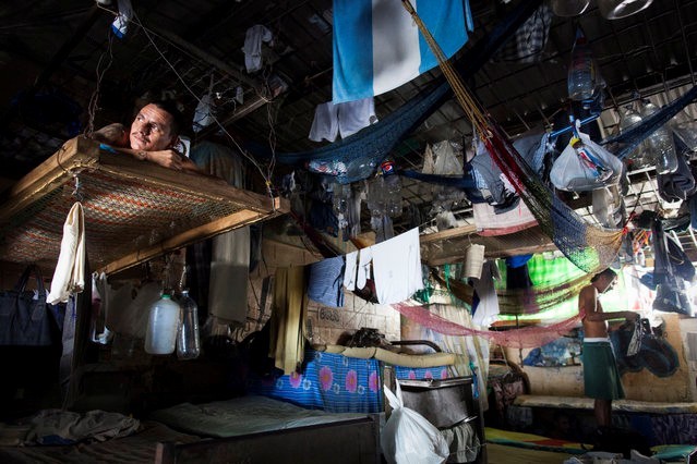 Penas Ciudad Barrios là nhà tù an ninh nghiêm ngặt nhất ở El Salvador. Đây là nơi giam giữ thành viên băng đảng Mara Salvatrucha (MS-13) khét tiếng.