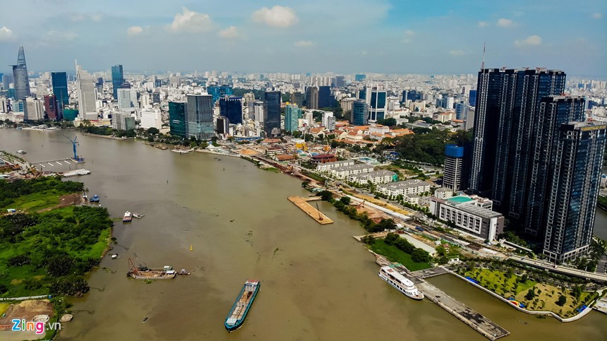 Cầu tàu K nằm trong khuôn viên dự án Khu trung tâm phức hợp Sài Gòn -  Ba Son trong khu vực dự án Trung tâm phức hợp Sài Gòn - Ba Son (thuộc phường Bến Nghé, quận 1) do Công ty TNHH thương mại và đầu tư phát triển Thiên Niên Kỷ làm chủ đầu tư.