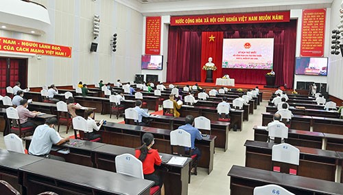 Vừa qua (ngày 16-17/7), Kỳ họp HĐND tỉnh Bình Thuận khóa 11 nhiệm kỳ 2021-2026, đã thông qua nhiều nội dung quan trọng, trong đó có công tác bầu các chức danh của HĐND và UBND nhiệm kỳ mới .