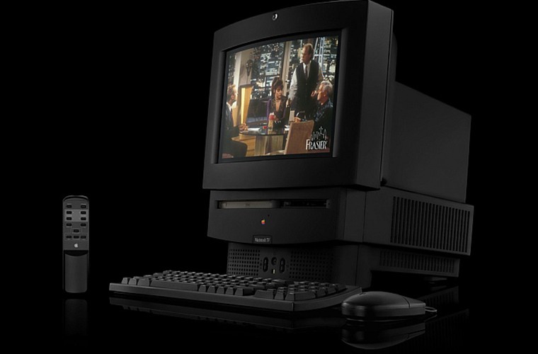 Macintosh TV (Vòng đời: 1993-1994) Có thể xem là "ông tổ" của Apple TV, Macintosh TV là sự kết hợp màn hình CRT với một chiếc máy Mac để tạo ra loại thiết bị lai giữa máy tính cá nhân và tivi.