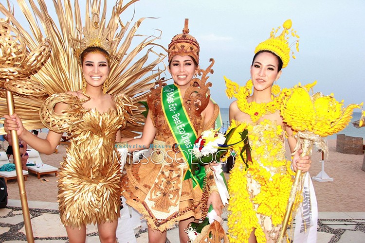 Bán kết cuộc thi Miss Eco International 2017 - Hoa hậu Môi trường Quốc tế 2017 vừa diễn ra tại Ai Cập. Phần thi quan trọng và được mong đợi nhất là trình diễn trang phục Eco (trang phục tái chế, thân thiện môi trường). Ảnh: Missosology