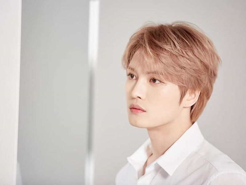 Thông tin  Kim Jae Joong nhiễm COVID-19 gây xôn xao dư luận bởi được chính anh chia sẻ. Tuy nhiên, ngay sau đó, nam ca sĩ thừa nhận nói dối.