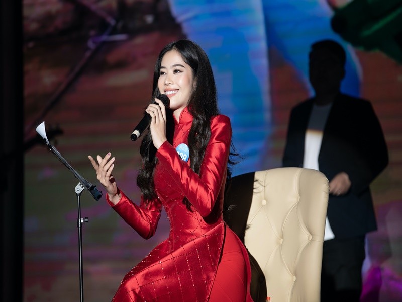 Những ngày qua, cuộc thi  Miss World Vietnam 2022 - Hoa hậu Thế giới Việt Nam 2022 mang đến nhiều hoạt động vô cùng hấp dẫn dành cho các thí sinh của vòng chung khảo toàn quốc. Mới đây, vòng sơ khảo Người đẹp Tài năng đã diễn ra với rất nhiều những tiết mục được đầu tư bài bản. Một số thí sinh ghi danh ở tài năng ca hát như: Nguyễn Thị Thanh Trúc, Nguyễn Hoài Phương Anh, Bùi Khánh Linh, Nguyễn Thị Lệ Nam Em (trong ảnh), Nguyễn Trần Vân Đình, Lê Nguyễn Ngọc Hằng…