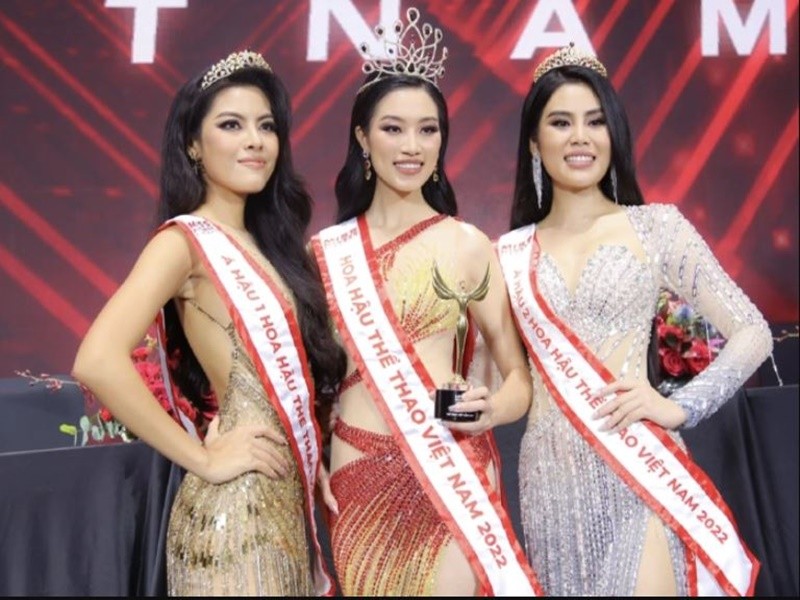 Đoàn Thu Thủy vừa đăng quang  Miss Fitness Vietnam 2022 - Hoa hậu Thể thao Việt Nam 2022 trong khi Lê Phương Thảo và Chu Thị Ánh đoạt danh hiệu á hậu. Ảnh: Saostar