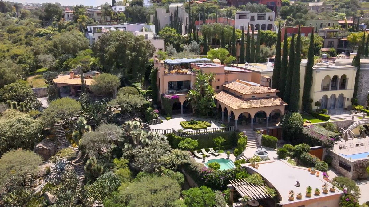 Theo Mansion Global, căn  biệt thự có tên Villa Entre Sueños được xây dựng tại đô thị San Miguel de Allende, nơi thị trường bất động sản cao cấp đang bùng nổ.