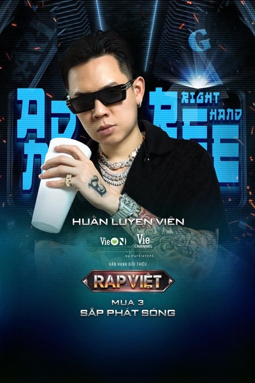 Andree Right Hand là một trong ba huấn luyện viên  Rap Việt 2023. Anh tên thật là Bùi Thế Anh, sinh năm 1987, ở Canada. Andree bắt đầu đến với rap từ năm 2005. Ảnh: FBNV