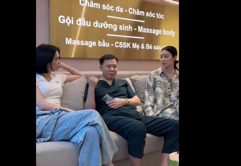 Mới đây,  Ngọc Trinh (ngoài cùng bên trái) chia sẻ clip về việc chuẩn bị có con đầu lòng. Nữ người mẫu cho biết: "Tôi chưa tưởng một ngày tôi sẽ làm mẹ sẽ như thế nào. Tôi cũng chưa dự định chính xác thời điểm sẽ đón nhận một thiên thần của mình. Tuy nhiên, trước mắt, tôi cần một đứa con. Tôi đã tìm đến phương pháp thụ tinh ống nghiệm (IVF)". Ảnh chụp màn hình