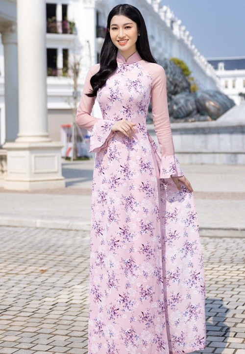 Năm 2022,  Phương Nhi tham gia cuộc thi Miss World Vietnam. Cô gây ấn tượng bởi vẻ đẹp ngọt ngào, trẻ trung. Ảnh: Fanpage Miss World Vietnam.