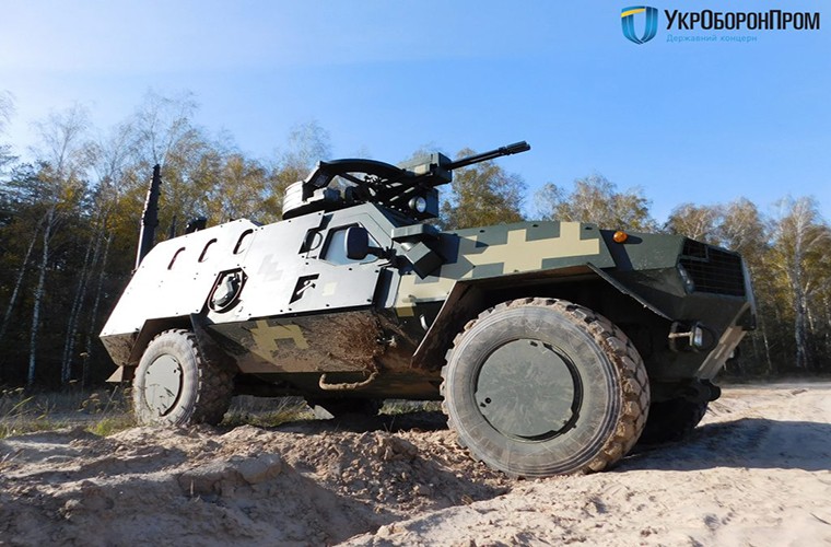 Theo Defence Blog, Tập đoàn xuất nhập khẩu vũ khí nhà nước Ukroboronprom của Ukraine vừa cho ra mắt mẫu tổ hợp vũ khí tự động mới được thiết kế để tích hợp trên nhiều dòng xe bọc thép khác nhau với tên gọi là “Vij”. Điểm đặc biệt của tổ hợp vũ khí này chính là việc nó được trang bị pháo tự động nòng đôi 23mm. Nguồn ảnh: Ukroboronprom.