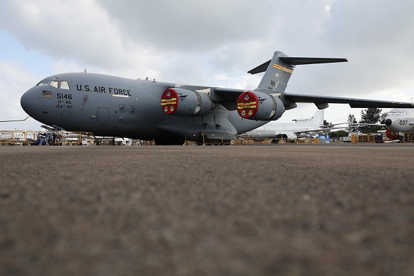 Máy bay vận tải quân sự C-17 Globemaster III của Không quân Mỹ tại khu trưng bày ngoài trời tại  Singapore Airshow 2018. Đây là ngựa thồ chủ lực của Không quân Mỹ. Ảnh: Yahoo News