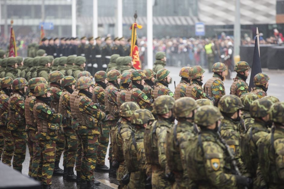 Hôm 24/11, tại thủ đô Vilnius, Lithuania đã tổ chức duyệt binh lớn kỷ niệm 100 năm ngày thành lập  Quân đội Lithuanian (hay còn gọi là Quân đội Litva). Nguồn ảnh: Bmpd