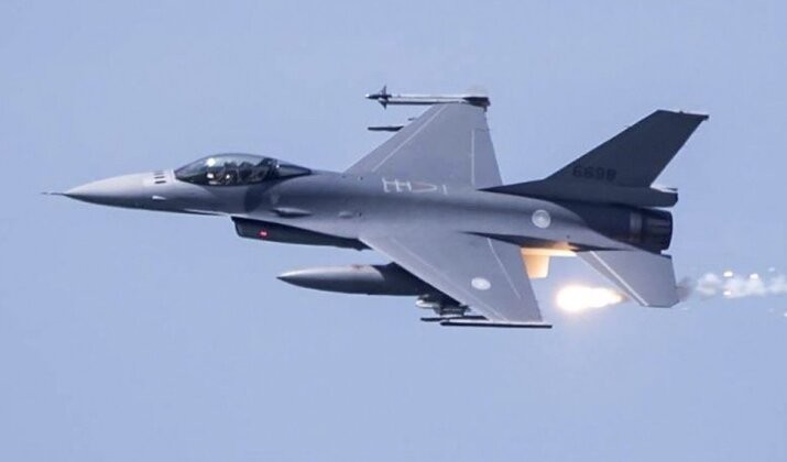 Lực lượng không quân vùng lãnh thổ Đài Loan (ROCAF), đã đưa vào biên chế phi đội  tiêm kích F-16V Fighting Falcon “thế hệ 4+” đầu tiên, được nâng cấp từ số F-16A Block 20 của ROCAF.