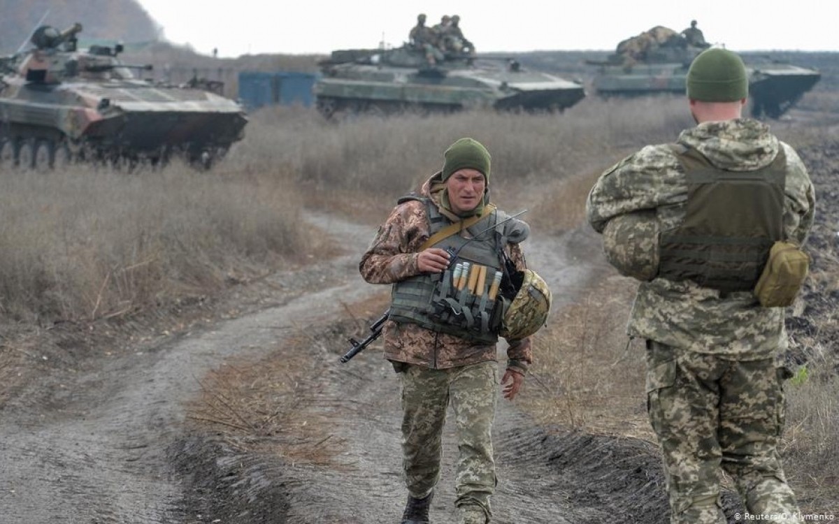 Đợt leo thang căng thẳng ở Donbass vào đầu năm nay rõ ràng không chỉ ảnh hưởng đến Ukraine và Nga, mà còn thu hút sự chú ý của các nước NATO trong số đó tích cực nhất là Mỹ, mới đây nhất đã tuyên bố sẽ đưa  tàu chiến vào Biển Đen.