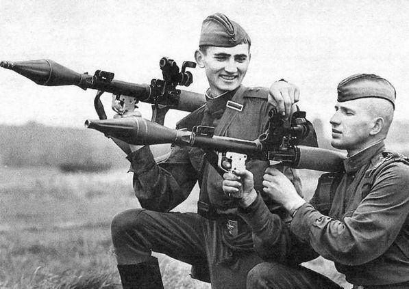 Cách đây đúng 60 năm, vào ngày 16/6/1961  súng phóng lựu chống tăng cầm tay RPG-7 do các kỹ sư thiết kế vũ khí của quân đội Liên Xô sản xuất, lần đầu tiên được đưa vào sử dụng.