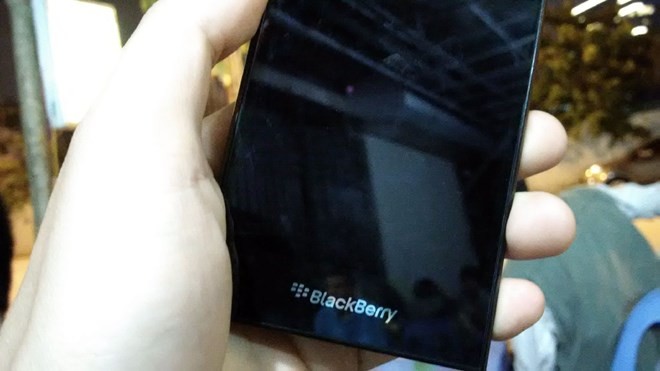  BlackBerry Leap thiết kế chau chuốt hơn Z3.