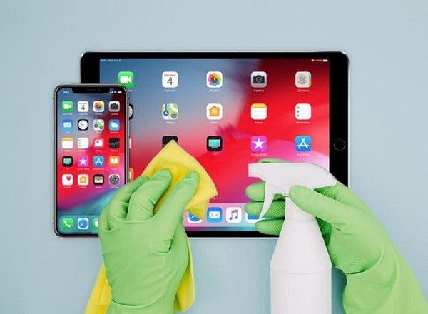 Có thể nhiều người không biết rằng, giữ cho iPad luôn sạch sẽ không chỉ giúp bạn cảm thấy thoải mái hơn khi sử dụng mà còn giúp iPad của bạn hoạt động năng suất và mượt mà trong thời gian dài.