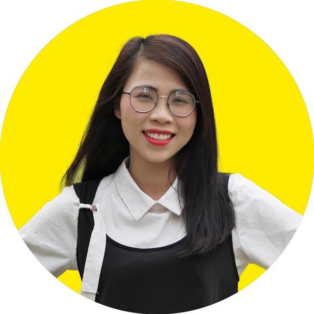  Nữ Youtuber Thơ Nguyễn tên thật là Nguyễn Hồng Thơ, sinh năm 1992 ở Bình Dương. Trong khi hầu hết các Youtuber lựa chọn làm video hướng đến giới trẻ thì Thơ Nguyễn lại chọn đối tượng là thiếu nhi.