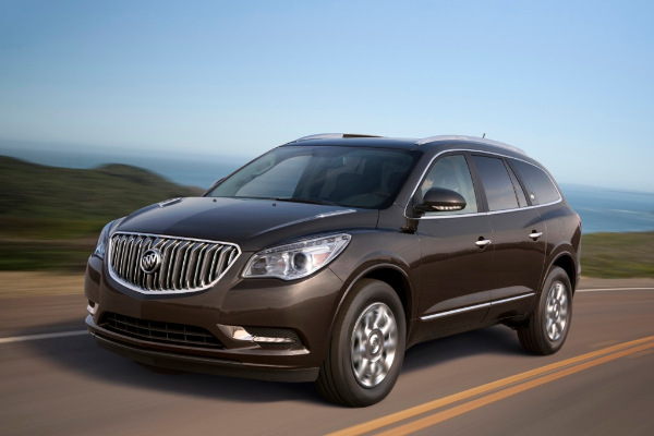 Buick Enclave 2013: Là mẫu xe SUV cực sang trọng, được trang bị động cơ 3.6 lít V6, 3 hàng ghế ngồi tiêu chuẩn và có khả năng tiết kiệm nhiên liệu tối đa. Tính năng an toàn của Enclave 2013 là điểm mạnh được đánh giá cao. Hệ thống camera chiếu hậu, túi khí cùng các tùy chọn hiện đại khác khiến Enclave 2013 trở thành lựa chọn số 1 cho mỗi gia đình.