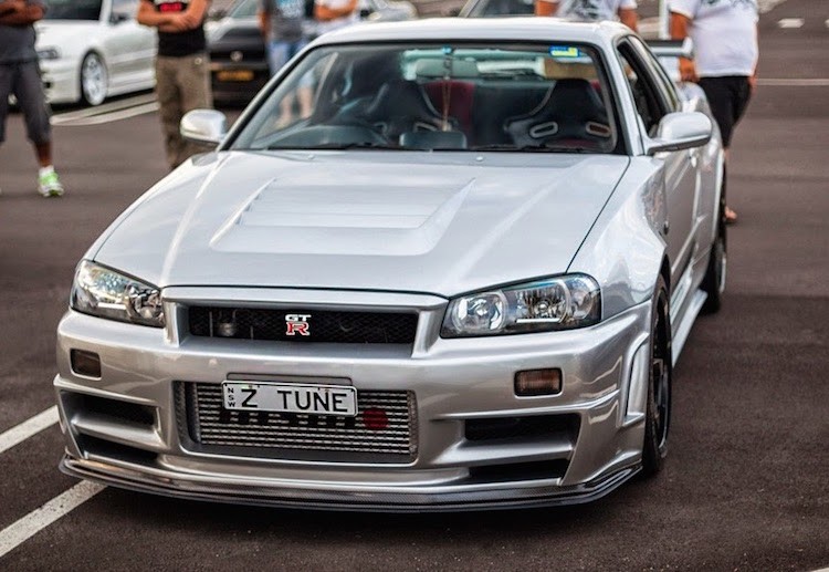  Skyline GT-R Z-Tune được tạo ra nhằm kỷ niệm 20 năm ngày thành lập chi nhánh thể thao Nismo của Nissan, đồng thời kết thúc vòng đời của thế hệ Skyline R34.