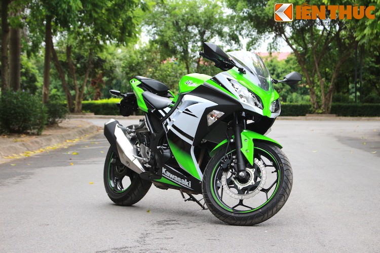 Có thể nói "không ngoa" rằng trong phân khúc sportbike 250-300 cc,  Kawasaki Ninja 300 là một trong những chiếc xe đẹp nhất.