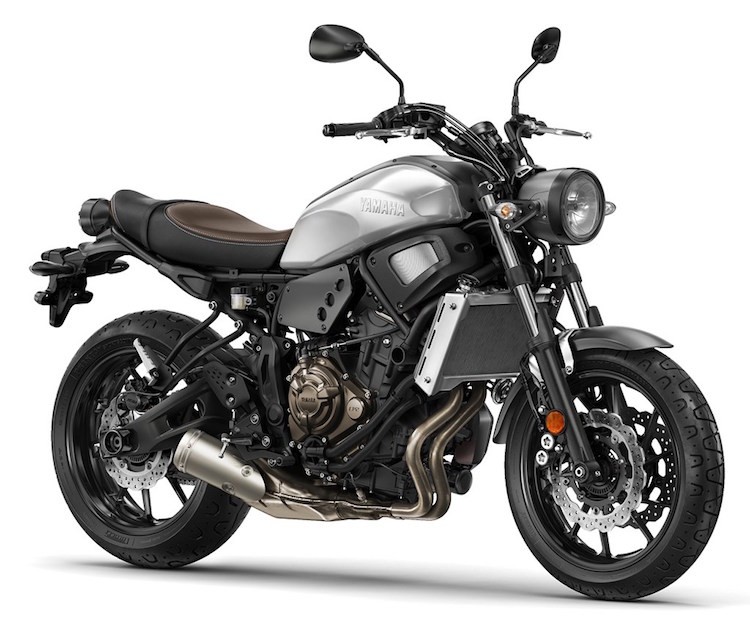  XSR700 là mẫu scrambler mới nhất của Yamaha, nó gợi nhớ về mẫu XS650 huyền thoại của Yamaha, được sản xuất từ năm 1968 tới năm 1979.