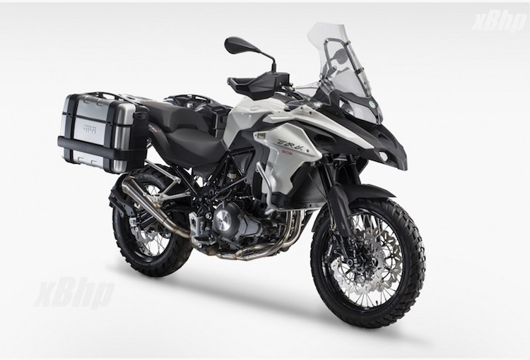 Mẫu xe môtô địa hình (adventure)  Benelli TRK 502 được coi là phiên bản thu nhỏ của chiếc Trek 1130 trước đó của hãng, và là một dòng xe hoàn toàn mới.