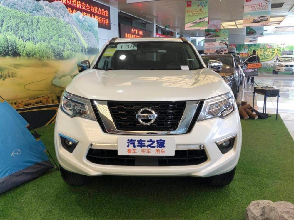 Ngay sau đó những hình ảnh đầu tiên về mẫu xe  SUV Nissan Terra mới được chụp tại một đại lý ở Trung Quốc được tung lên mạng xã hội, nó đã thu hút sự quan tâm của nhiều người.