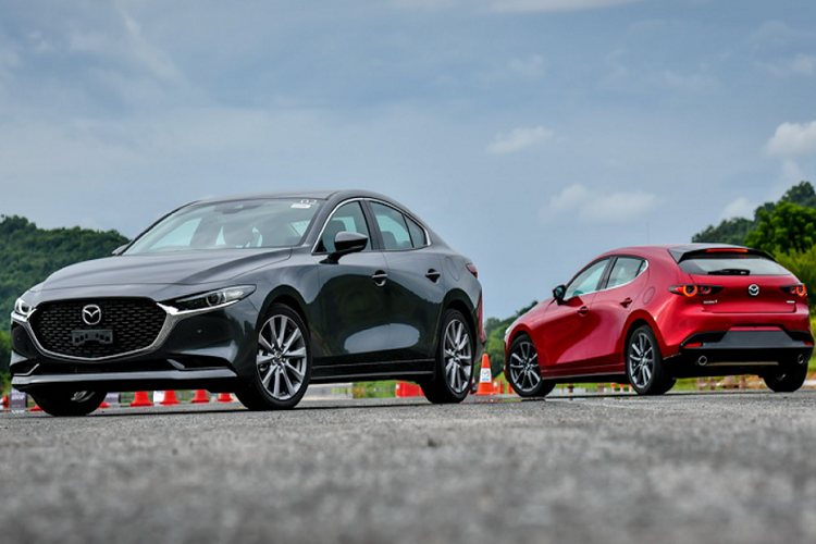 Tại khu vực Đông Nam Á,  Mazda3 thế hệ mới đã ‘’cập bến’’ tại một số thị trường như Malaysia, mới đây là Philippine và sắp tới là Thái Lan dự kiến vào cuối tháng 9. Mazda3 thế hệ mới tại khu vực Đông Nam Á sẽ không bán ra phiên bản lắp động cơ SkyActiv-X 2.0 lít mới nhất, vì động cơ này chỉ tương thích với nhiên liệu Euro6.