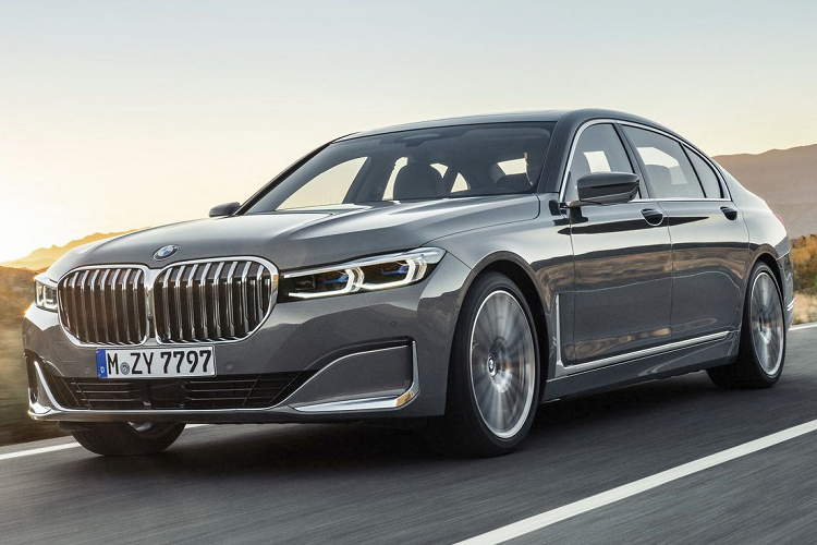 Mẫu  xe sang BMW 7-Series là niềm tự hào lớn nhất của thương hiệu ôtô đình đám nước Đức. Kể từ khi ra đời với triết lý định nghĩa lại tương lai ngành công nghiệp ôtô, BMW 7-Series luôn là biểu tượng cho những trải nghiệm sang trọng và đẳng cấp trên toàn thế giới. Đây là mẫu xe hội tụ đầy đủ tinh hoa và những công nghệ tiên tiến tối ưu nhất của BMW.