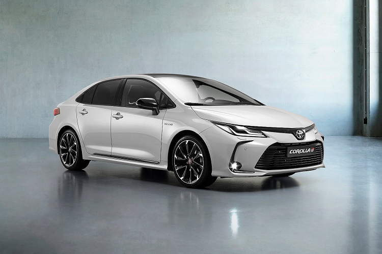  Toyota Corolla GR Sport 2021 mới đã ra mắt tại châu Âu và có vẻ được trang bị ấn tượng hơn nhiều so với phiên bản xuất hiện trước đó tại Thái Lan.