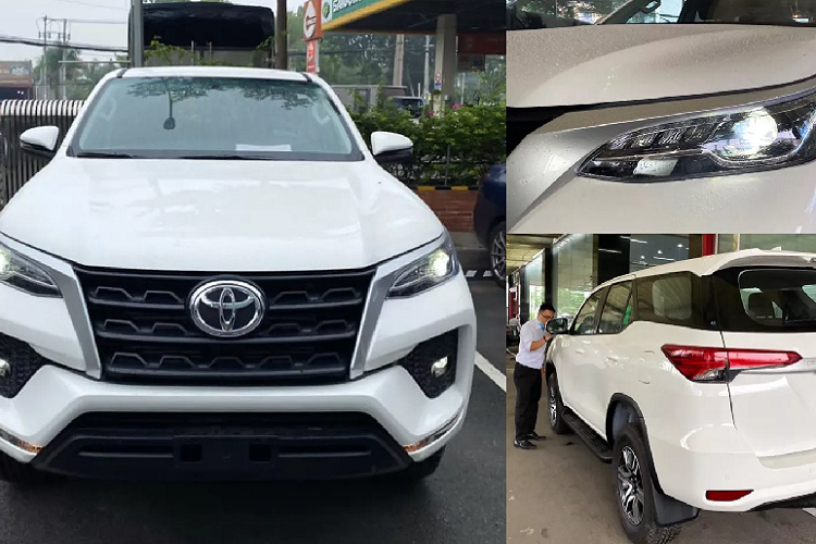 Toyota Việt Nam (TMV) sắp ra mắt Fortuner 2021 phiên bản nâng cấp facelift mới chỉ thời gian ngắn sau khi mẫu xe này ra mắt ở Thái Lan.  Toyota Fortuner 2021 mới tại Việt Nam dự kiến khoảng 7 phiên bản, trong đó có phiên bản Legender đang được nhiều khách Việt mong đợi. Hiện tại, Fortuner 2021 đã về một số đại lý dù chưa ra mắt chính thức. Mời các bác xem bộ ảnh mới nhất của Fortuner 2021 bản máy dầu một cầu số sàn.